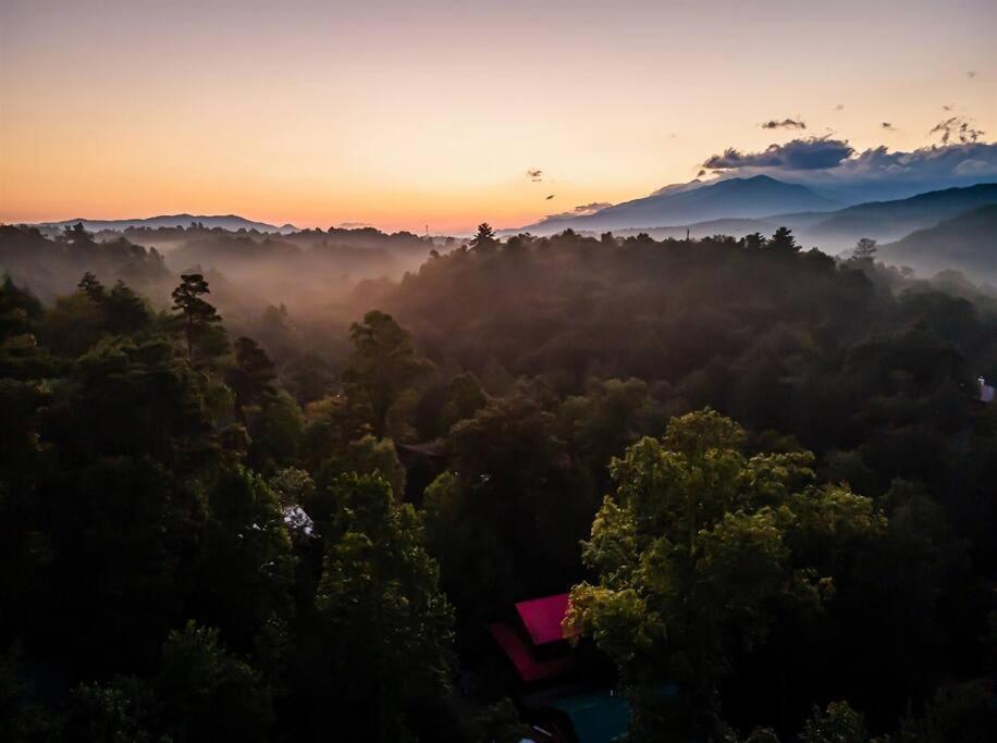 Spacious Smokies Cabin - Hot Tub With Mountain Views Gatlinburg Exterior foto